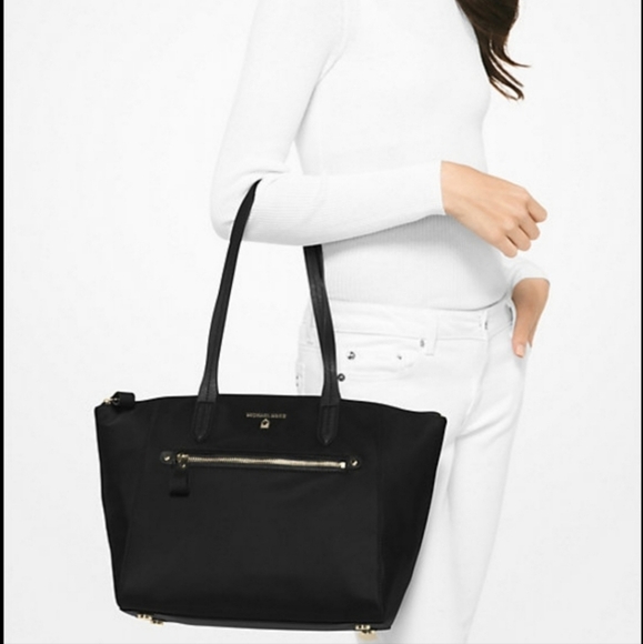 Michael Kors Black Tote Bag - Picture 2 of 15